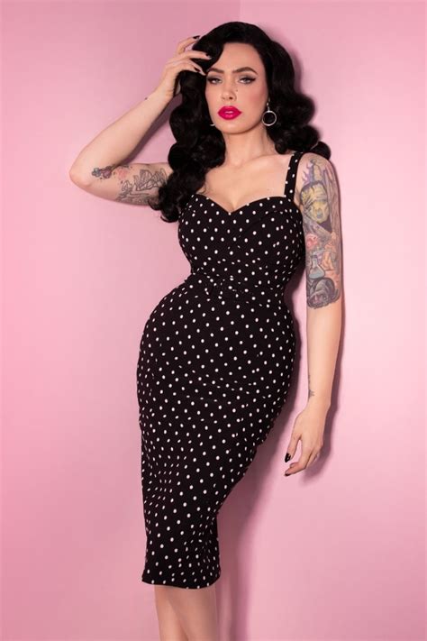 retro wiggle dresses.